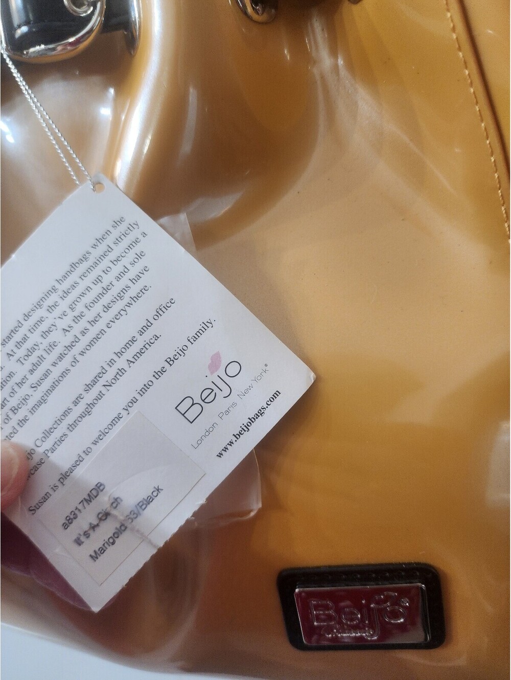Beijo Marigold Yellow Patent Leather Shoulder Bag with Black Strap New! - Picture 2 of 4